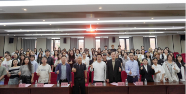 【二级学院动态】教育学院举办2026级新生见面会