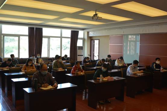 说明: G:\001杨岗\2020照片资料\20200428教委视频会议\DSC_7975.JPG